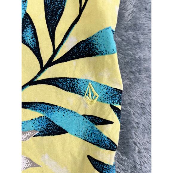 Men’s Volcom S Yellow Tropical Floral Short Sleeve Shirt – Excellent Condition - Picture 6 of 11